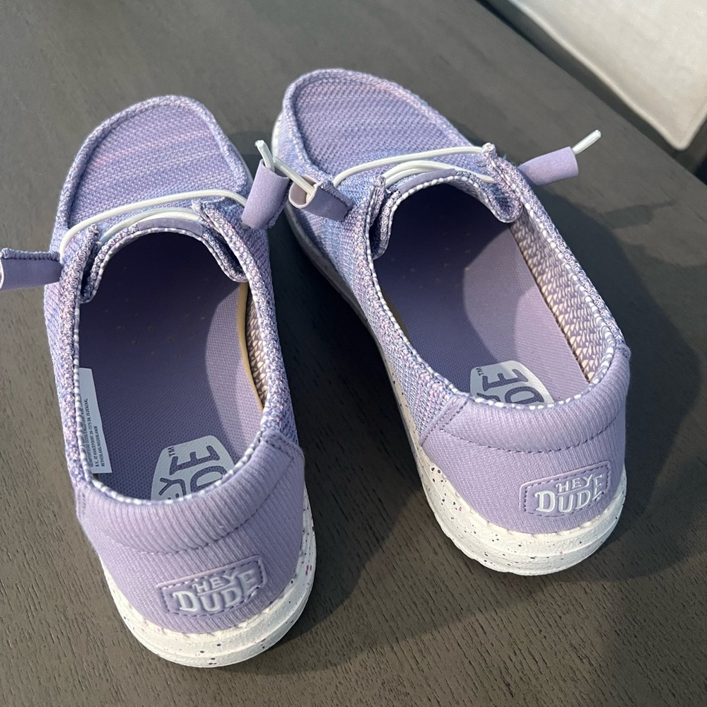 Hey Dude Purple Lavender Casual Shoes - Picture 2 of 4